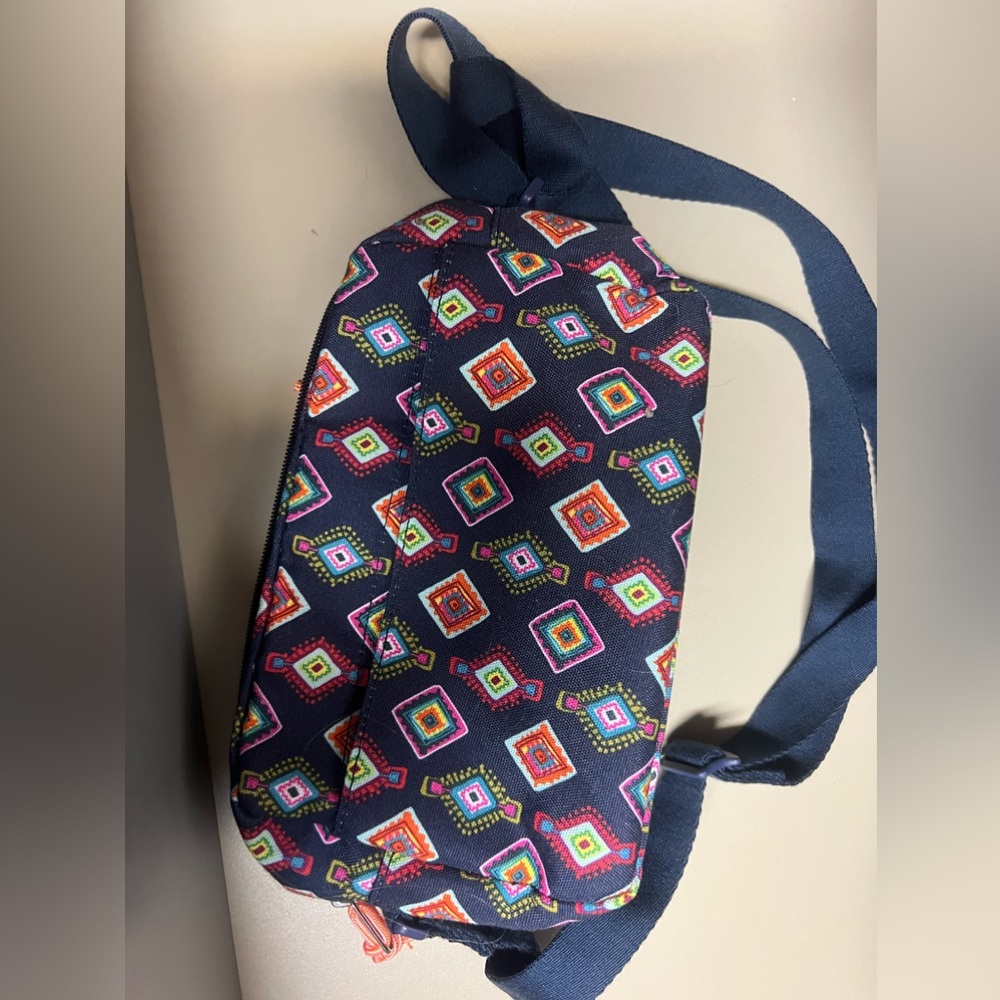 Vera Bradley Fanny pack style bag - Picture 2 of 3